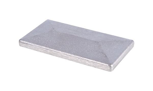 Zaślepki słupków do prostokątnych słupków metalowych, z występem na płaskownik, materiał: odlew aluminiowy, do słupka: 60 x 40 mm