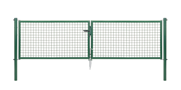 Wellengitter-Doppeltor, Material: Stahl roh, Oberfläche: verzinkt, grün kunststoffbeschichtet RAL 6005, zum Einbetonieren, Ausführung: mittig geteilt, Nennbreite: 3000 mm, lichte Breite: 2928 mm, Rahmenbreite Schließflügel: 1419 mm, Rahmenbreite Zweitflügel: 1419 mm, Breite von Mitte zu Mitte Pfosten: 2988 mm, Höhe: 750 mm, Pfostenlänge: 1250 mm, Pfosten-Ø: 60 mm, Rahmenstärke-Ø: 42 mm, Material Füllung: 50 x 50 x 4 mm, 15 Jahre Garantie gegen Durchrosten